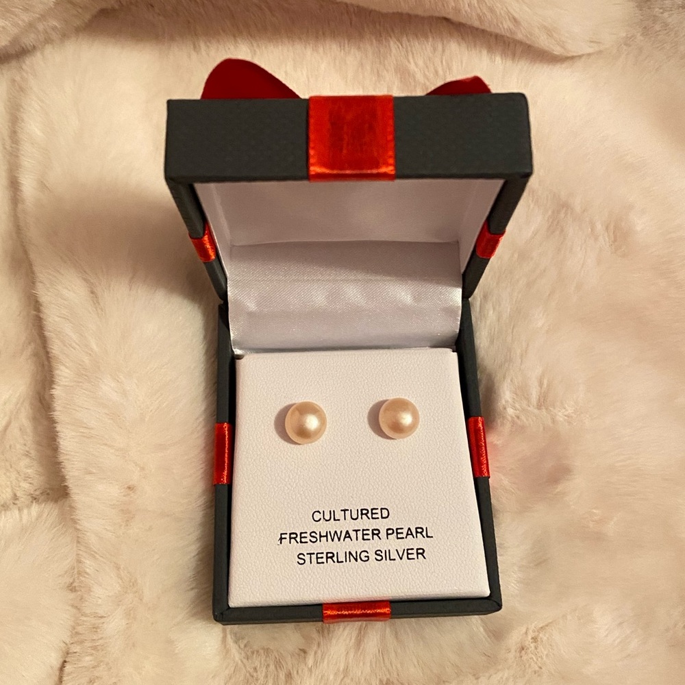 Sterling Silver Freshwater pearl earrings